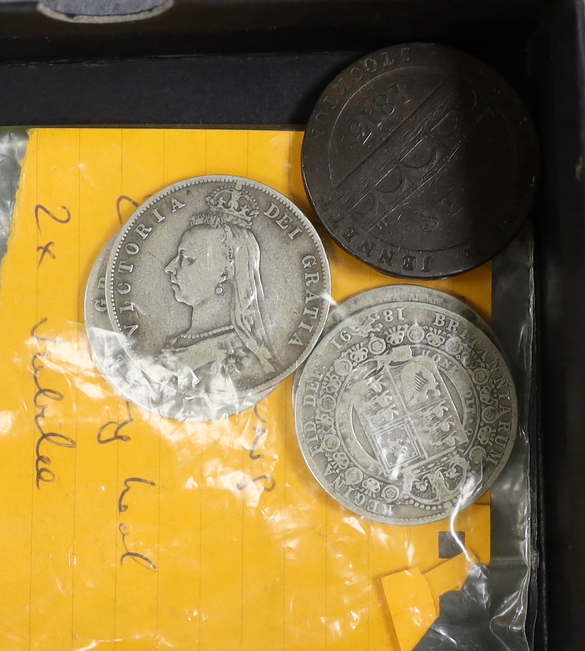 A collection of world coins including halfcrowns, florins, British coins, Charles II to QEII, highlights - 1875, 1888, 1874 and 1890 halfcrowns, Tees 1813 one penny token, James I shilling, 1886 Gothic florin, 1625 Farth